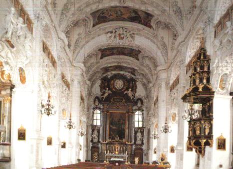 Ehem. Kloster- und seit 1903 Pfarrkirche St. Benedikt zu Benediktbeuern !