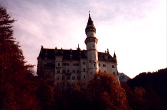 Das Schlo� Neuschwanstein mal von einer anderen Seite aufgenommen!